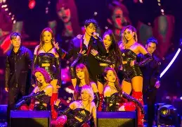 在莫名其妙的巡演广州站的粤语串烧